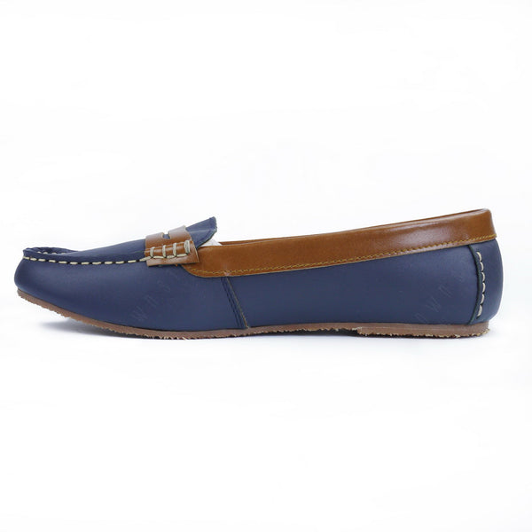 Leather Moccasin Bicolor Navy Beige - Assembly Artisans Co.,Ltd.