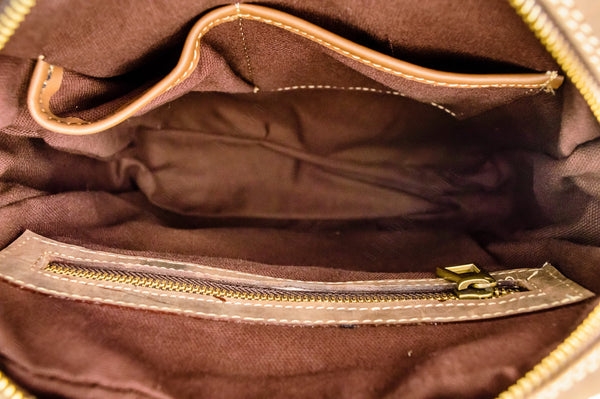 Brown Stone Messenger Leather Bag Twenty Six Square - Oil Nubuck - Assembly Artisans Co.,Ltd.