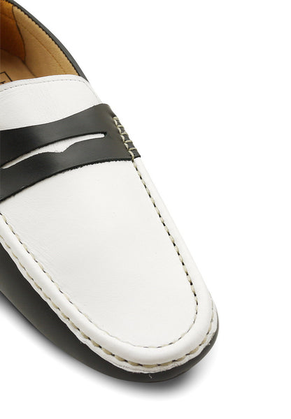 Gentle Leather Loafer Black and White - Assembly Artisans Co.,Ltd.